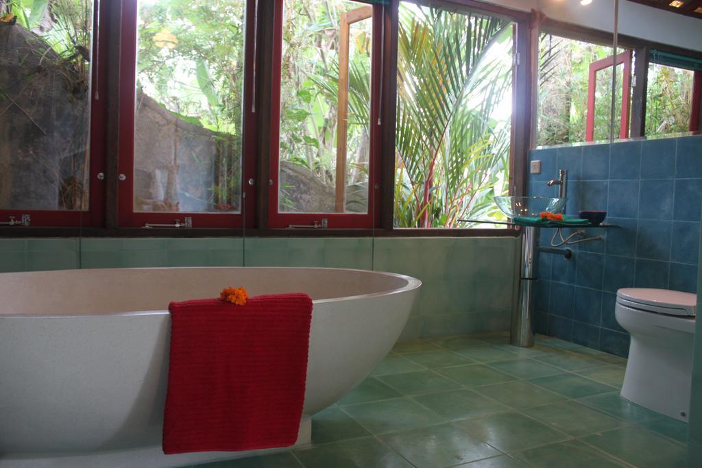Bebek Biru Hotel Sidemen  Luaran gambar